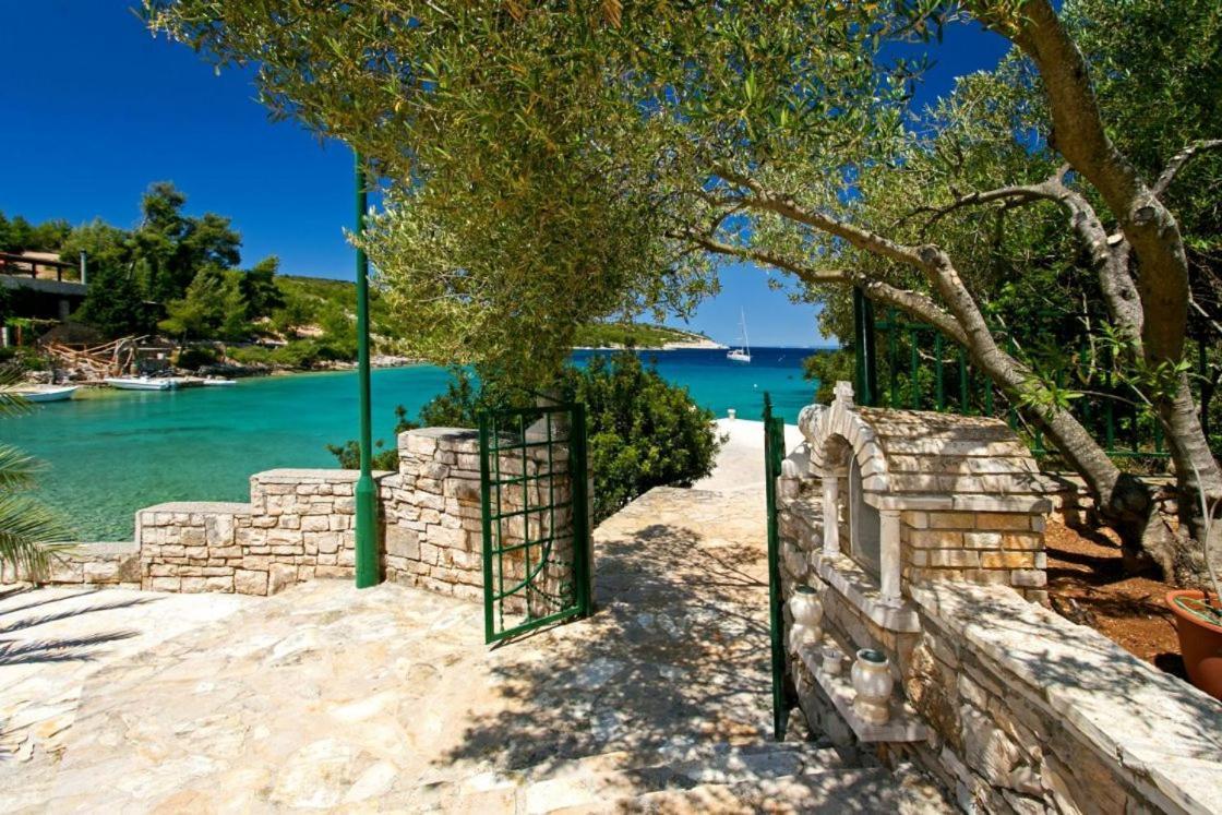 Huerte Hvar Town
